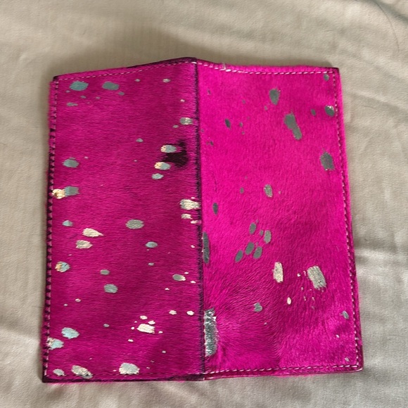 Cowhide Wallet - Picture 3 of 4